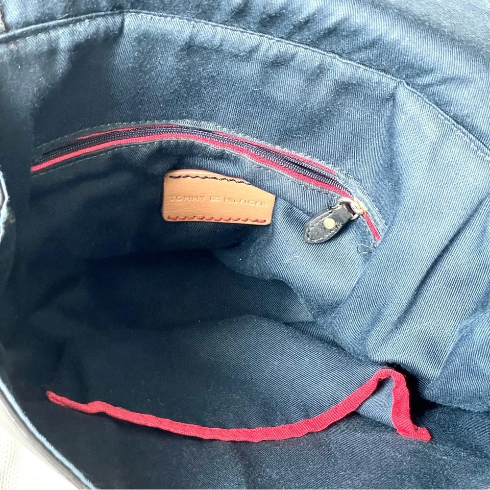 Tommy Hilfiger Women’s Black Genuine Leather Backpack | Minimalist Casual - Picture 10 of 10